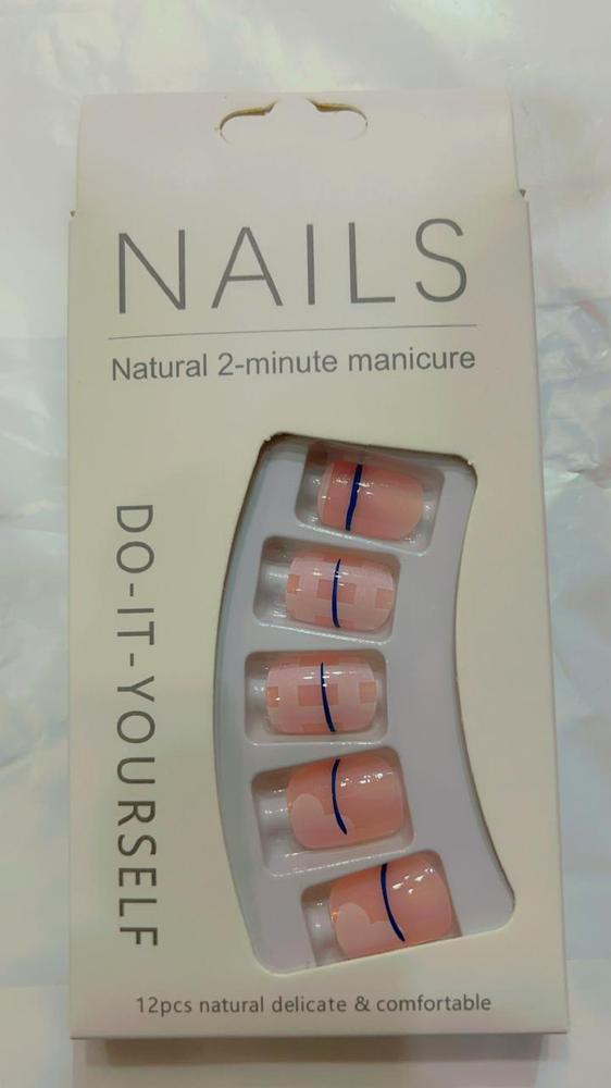 12 Pcs Designed Hand Nails