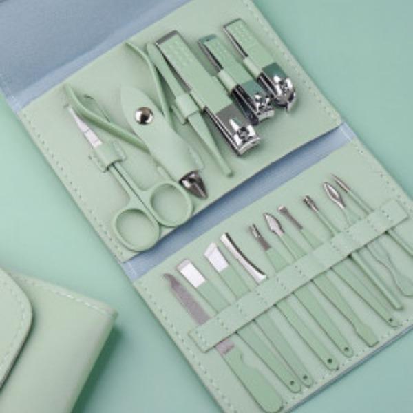 Premium Mani Pedi Kit