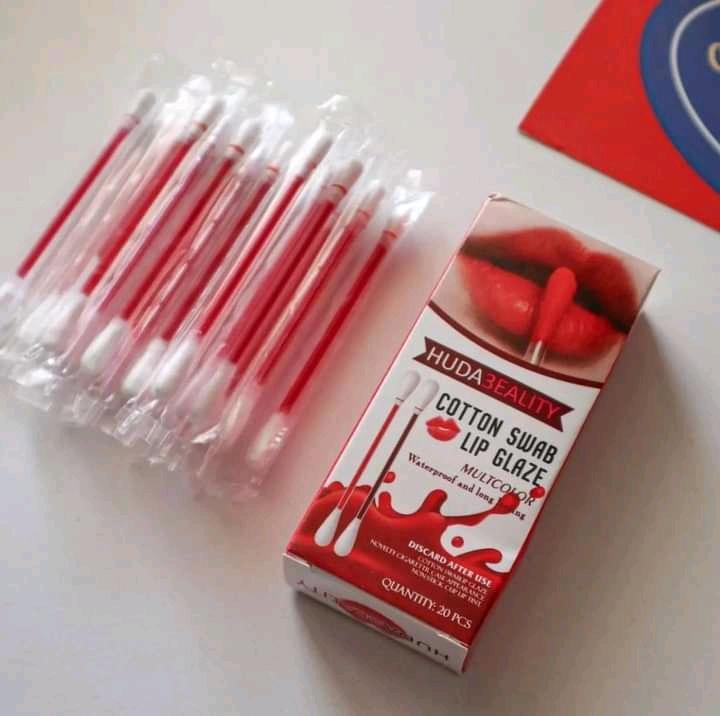 Moisturizing Lip Glaze